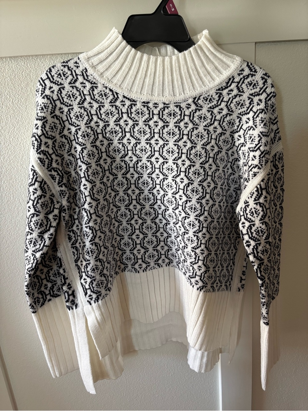 Cream & Black Patterned Ribbed Mock-Neck Sweater